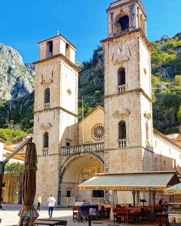 Апартаменты Old Town Kotor Square Экстерьер фото