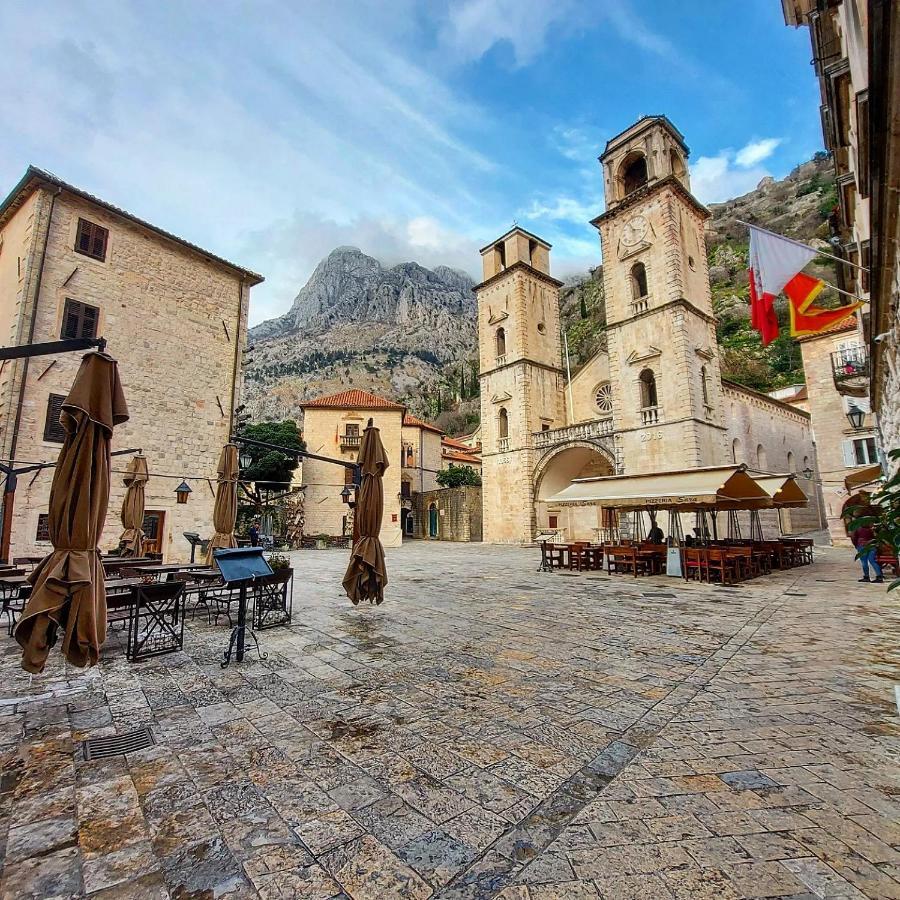 Апартаменты Old Town Kotor Square Экстерьер фото