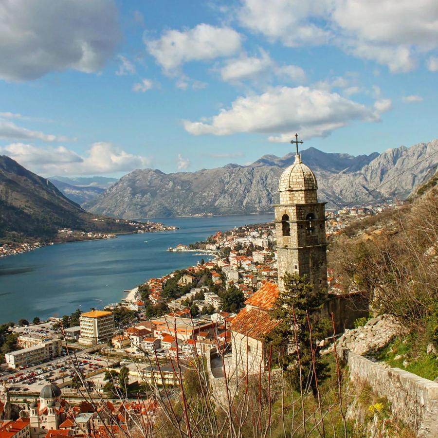 Апартаменты Old Town Kotor Square Экстерьер фото